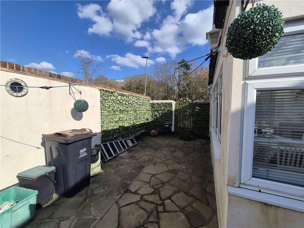 3 bedroom bungalow for sale in Bromley | Robinson Jackson