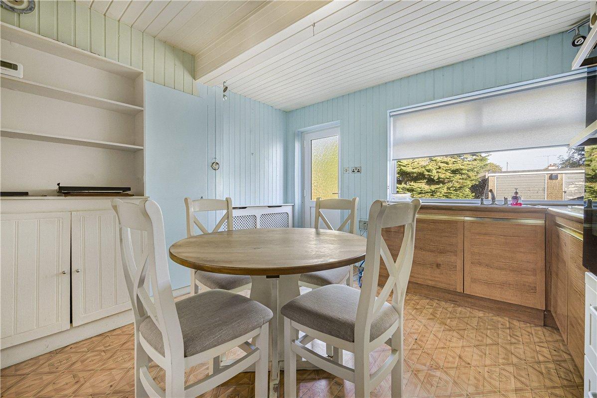 2 bedroom bungalow for sale in Orpington | Robinson Jackson