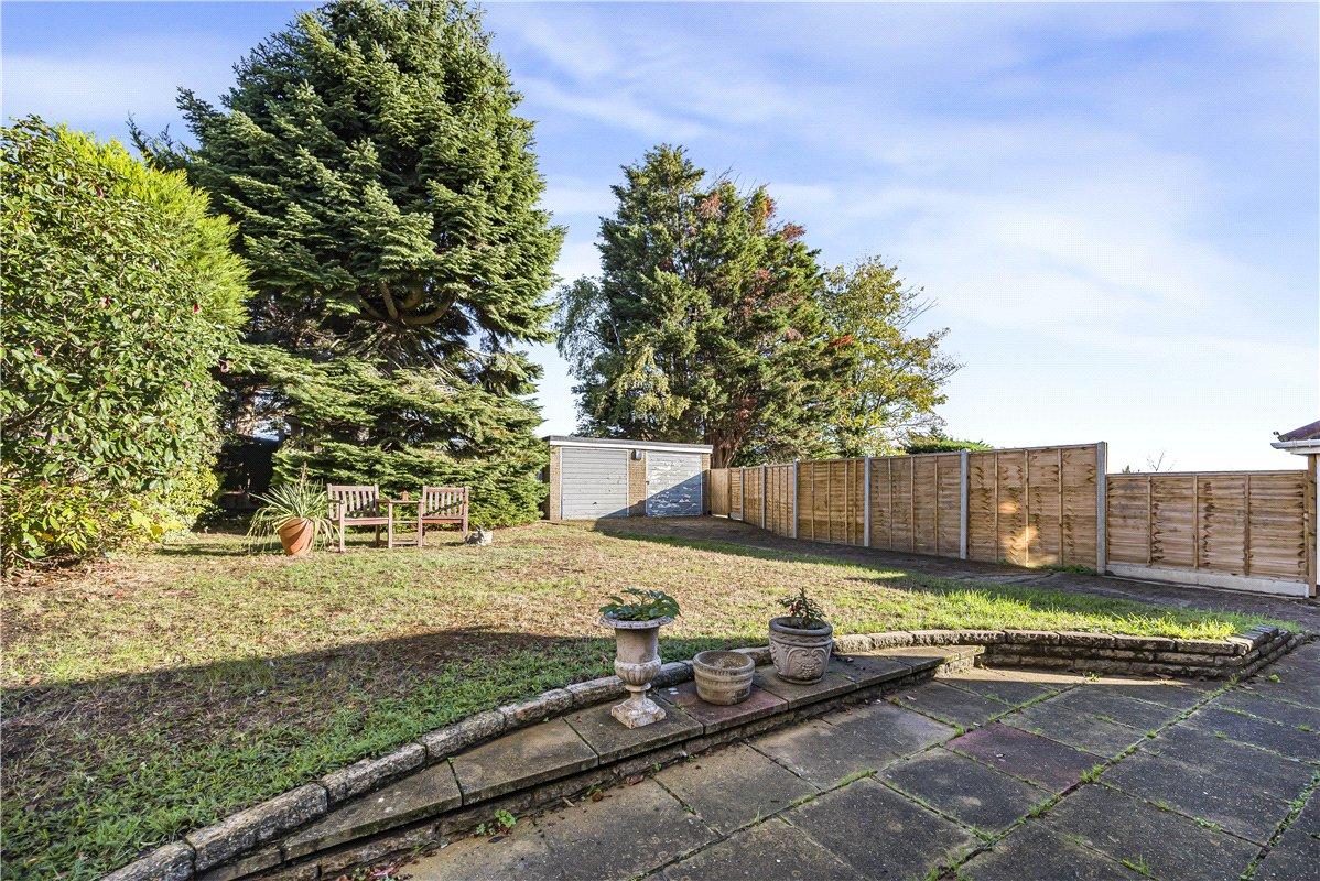 2 bedroom bungalow for sale in Orpington | Robinson Jackson