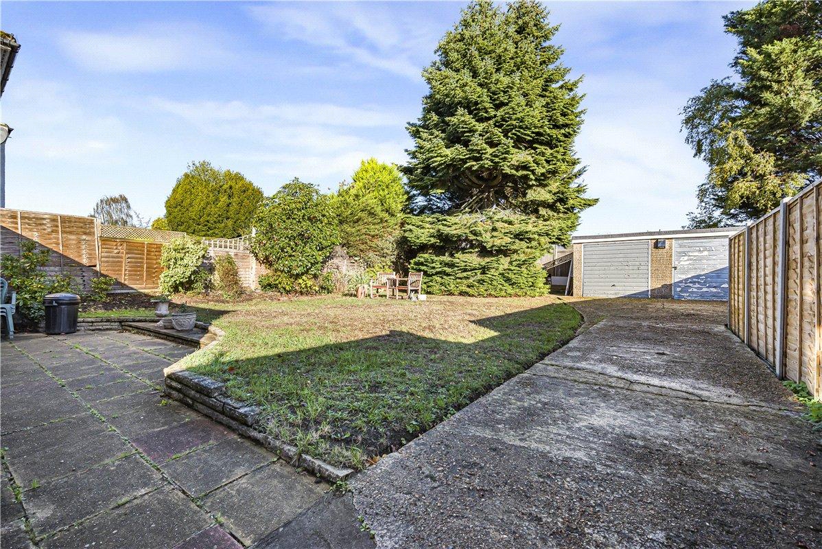 2 bedroom bungalow for sale in Orpington | Robinson Jackson
