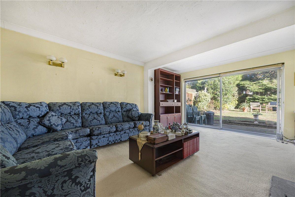 2 bedroom bungalow for sale in Orpington | Robinson Jackson