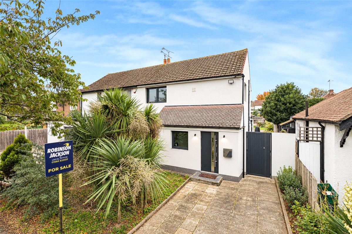 4 bedroom house for sale in Orpington | Robinson Jackson