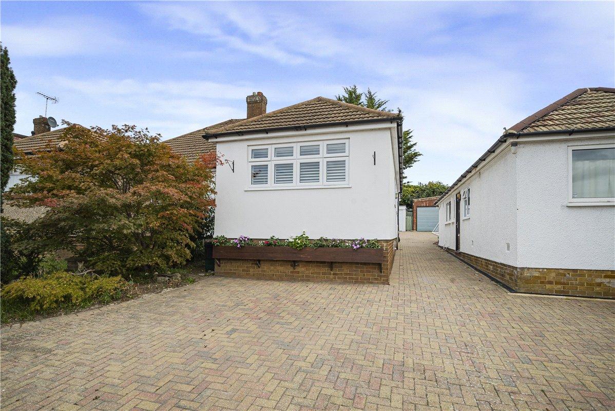3 bedroom bungalow for sale in St Pauls Cray | Robinson Jackson