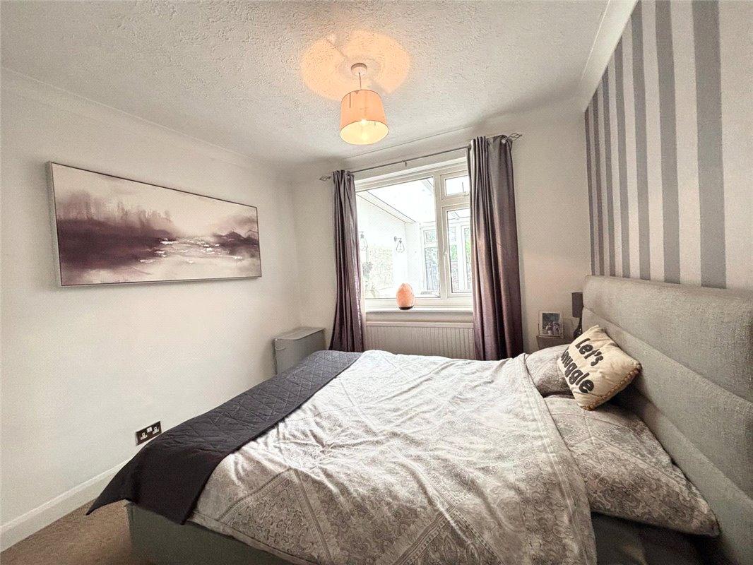 2 bedroom property for sale in Orpington | Robinson Jackson