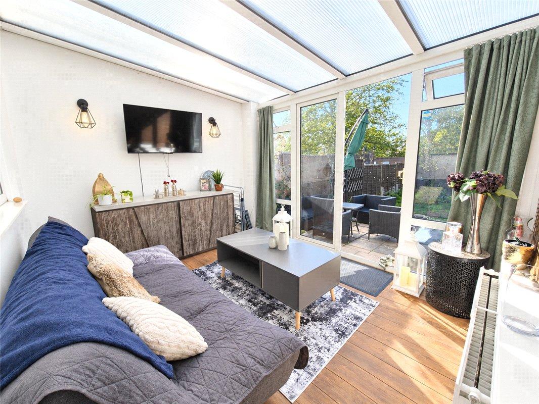 2 bedroom property for sale in Orpington | Robinson Jackson