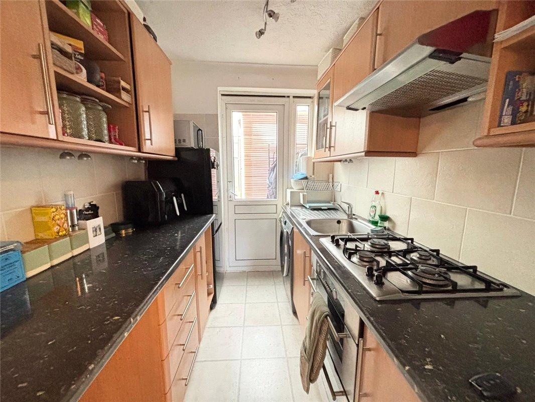 2 bedroom property for sale in Orpington | Robinson Jackson