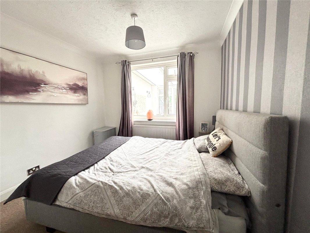 2 bedroom property for sale in Orpington | Robinson Jackson