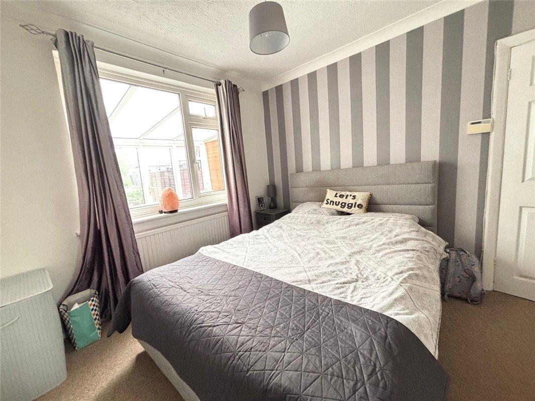2 bedroom property for sale in Orpington | Robinson Jackson
