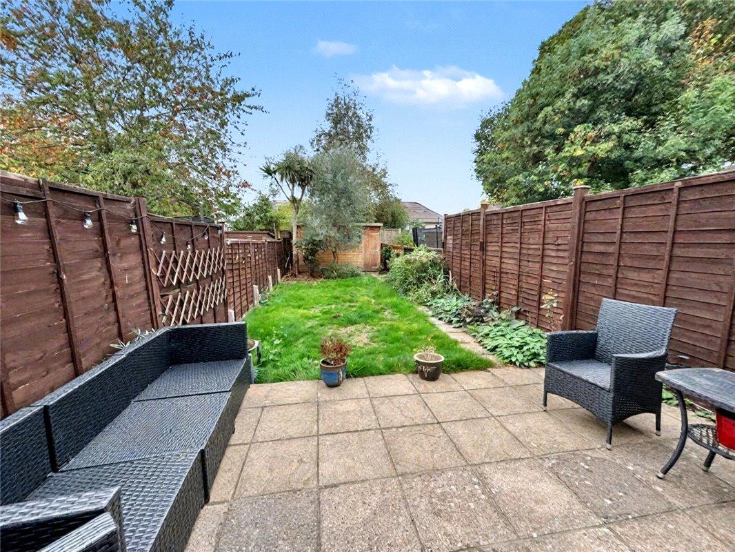 2 bedroom property for sale in Orpington | Robinson Jackson