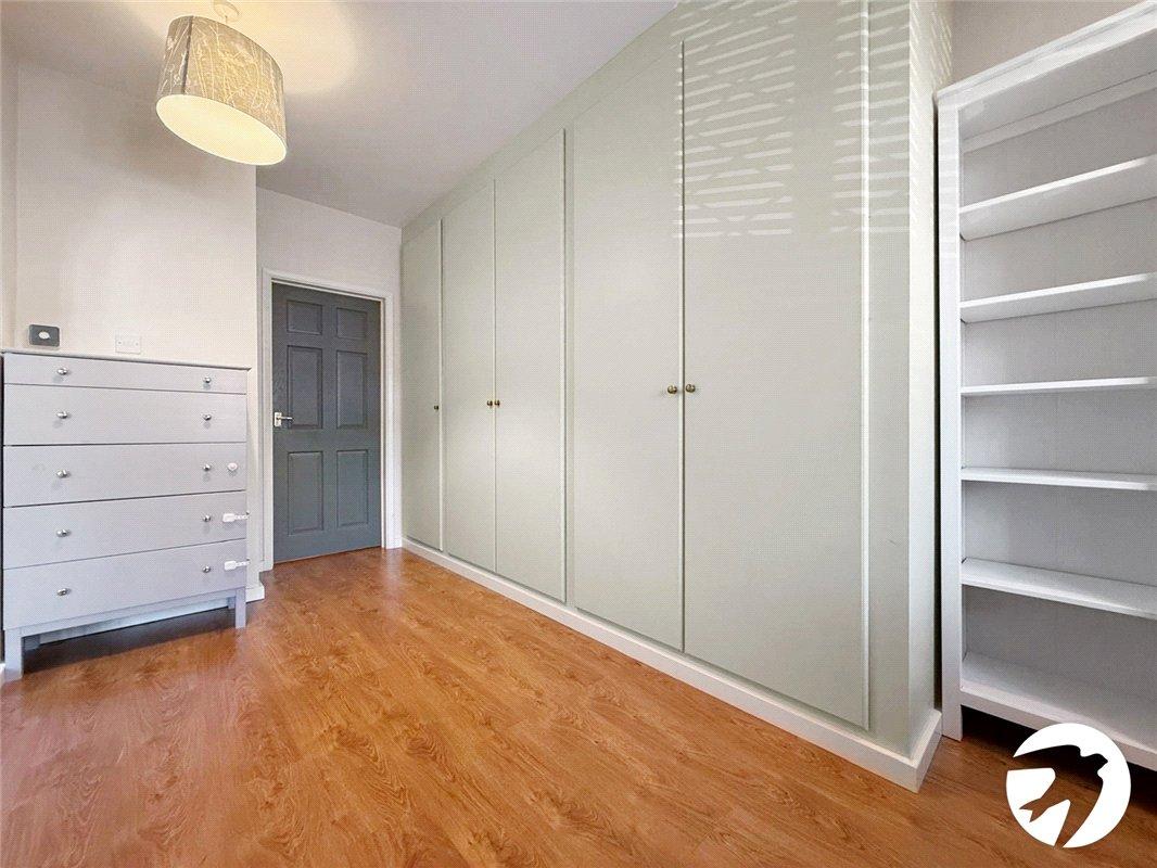 4 bedroom house to rent in Orpington | Robinson Jackson