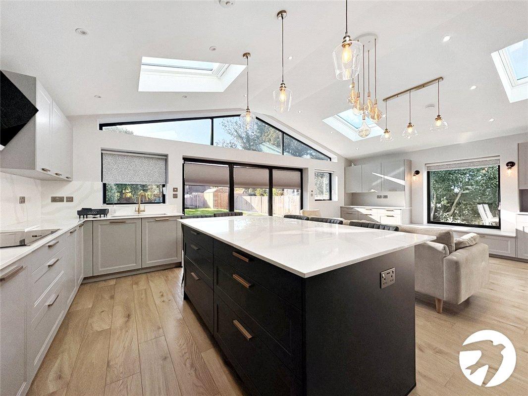 4 bedroom house to rent in Orpington | Robinson Jackson