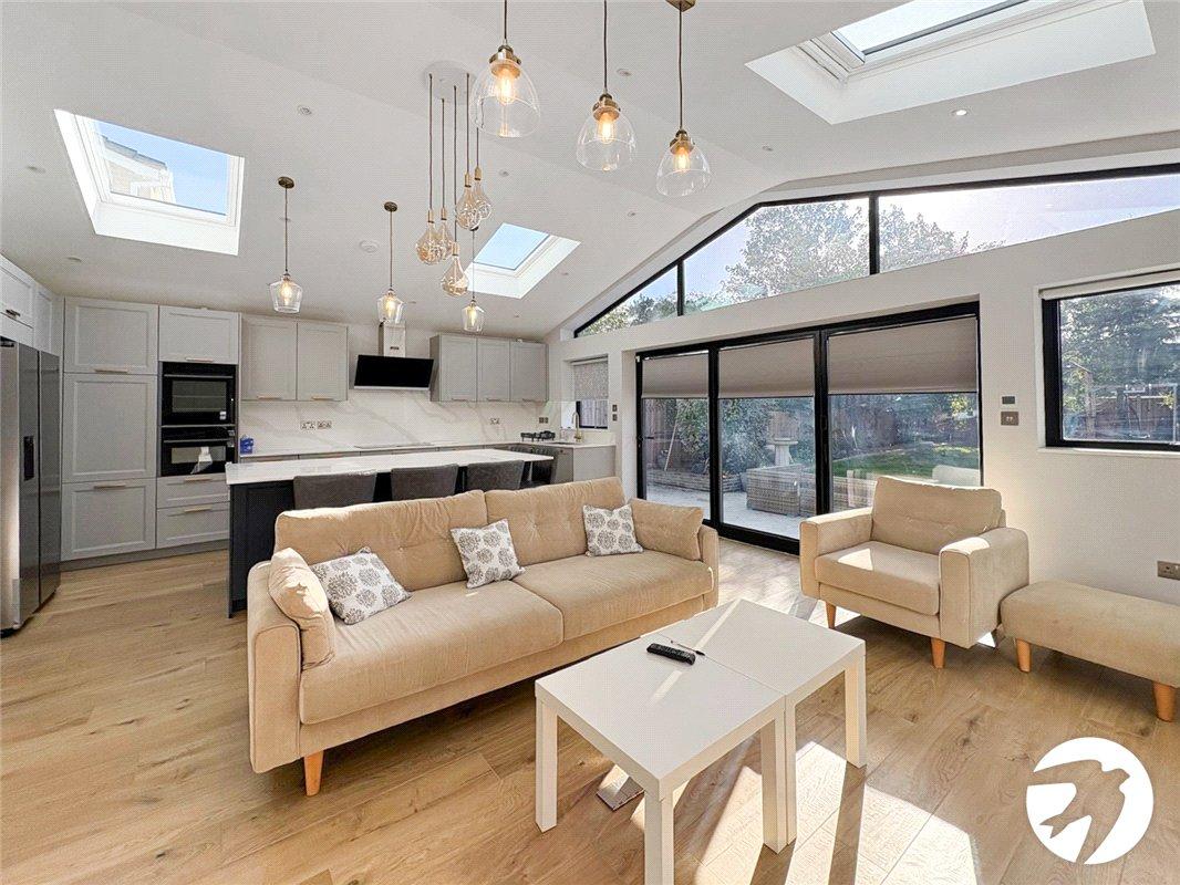 4 bedroom house to rent in Orpington | Robinson Jackson