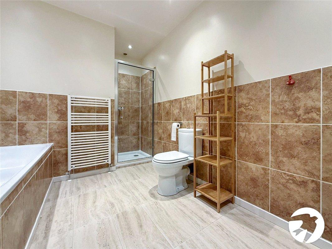 4 bedroom house to rent in Orpington | Robinson Jackson