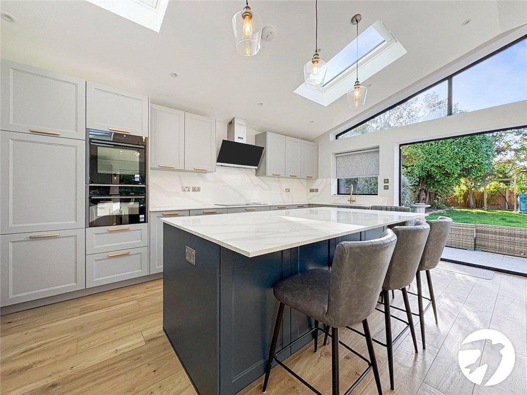 4 bedroom house to rent in Orpington | Robinson Jackson