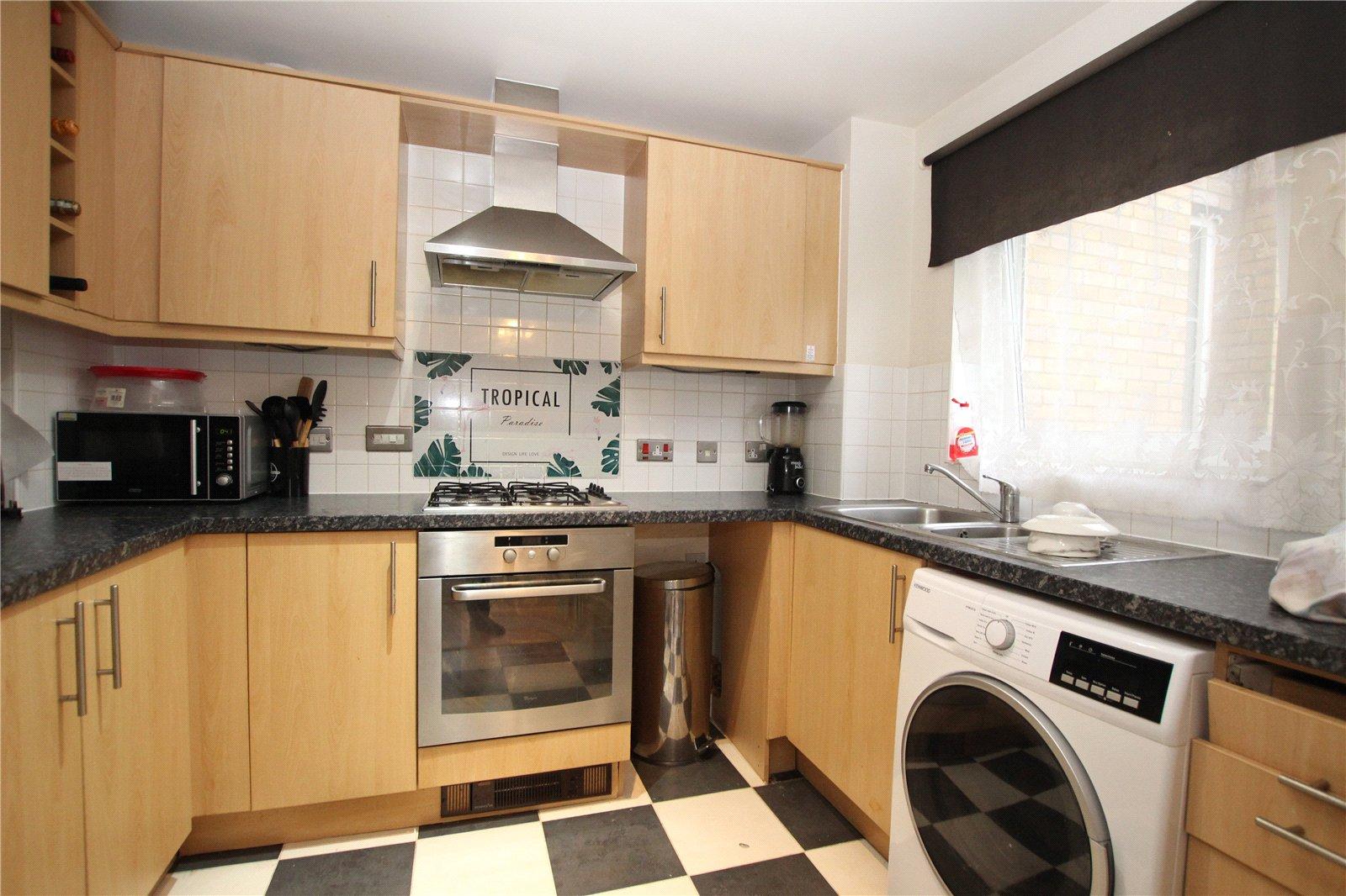 2 bedroom property for sale in London | Robinson Jackson