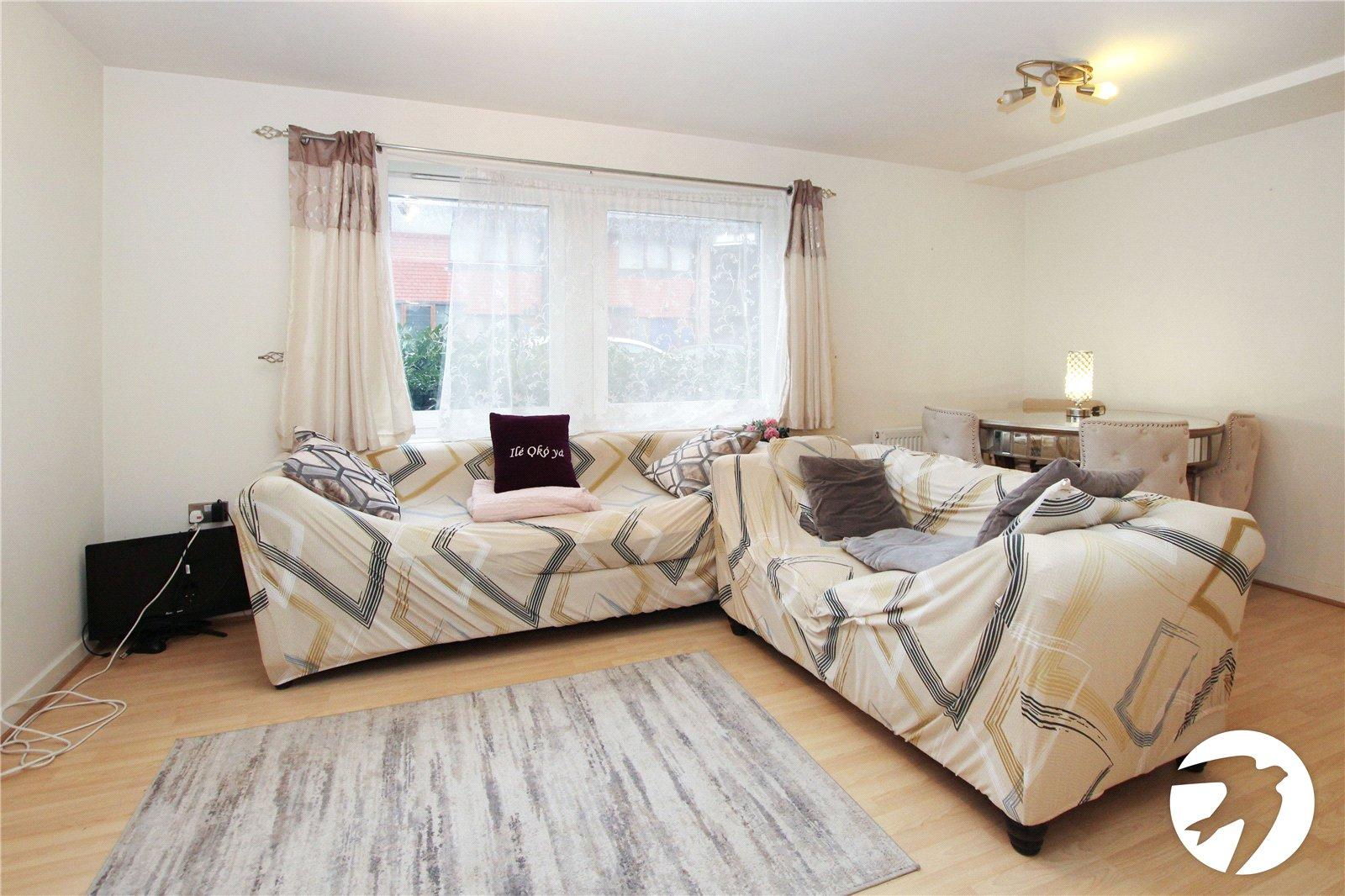 2 bedroom property for sale in London | Robinson Jackson