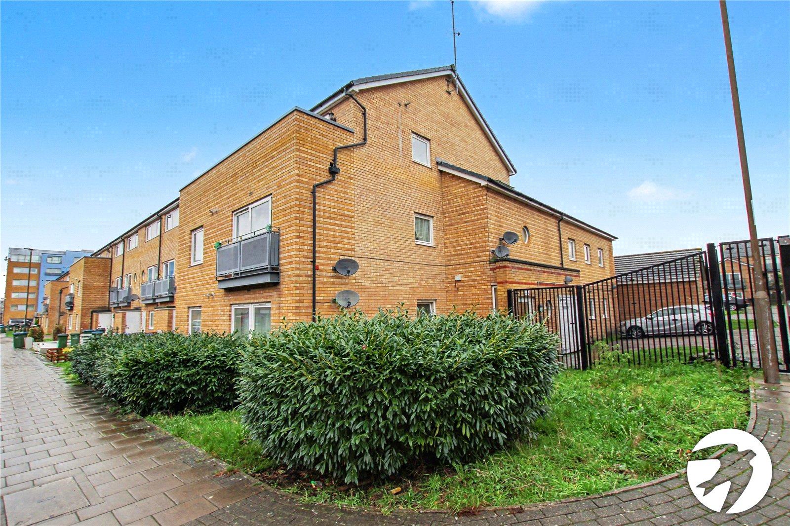 2 bedroom property for sale in London | Robinson Jackson
