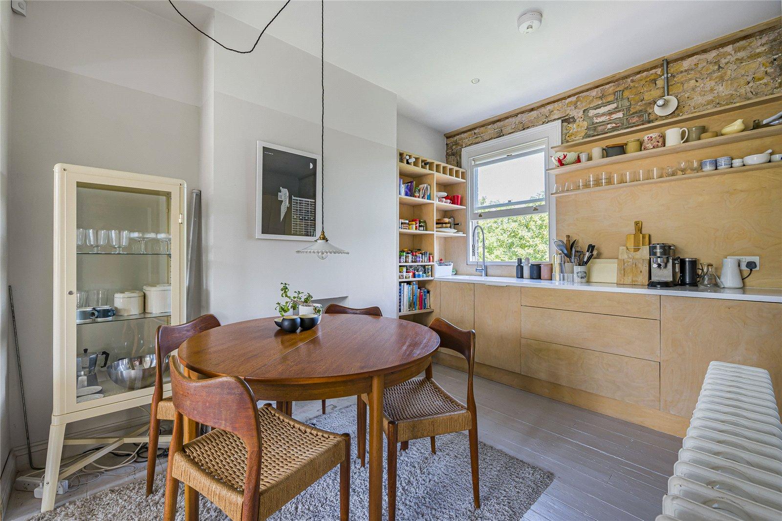 2 bedroom property for sale in Plumstead Common | Robinson Jackson