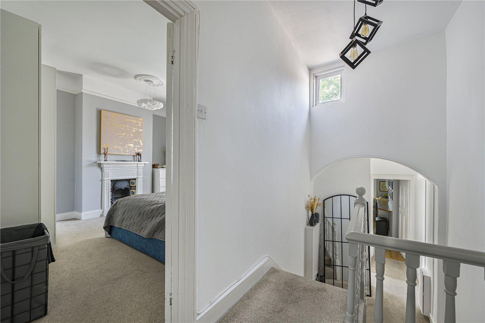 2 bedroom property for sale in Woolwich | Robinson Jackson