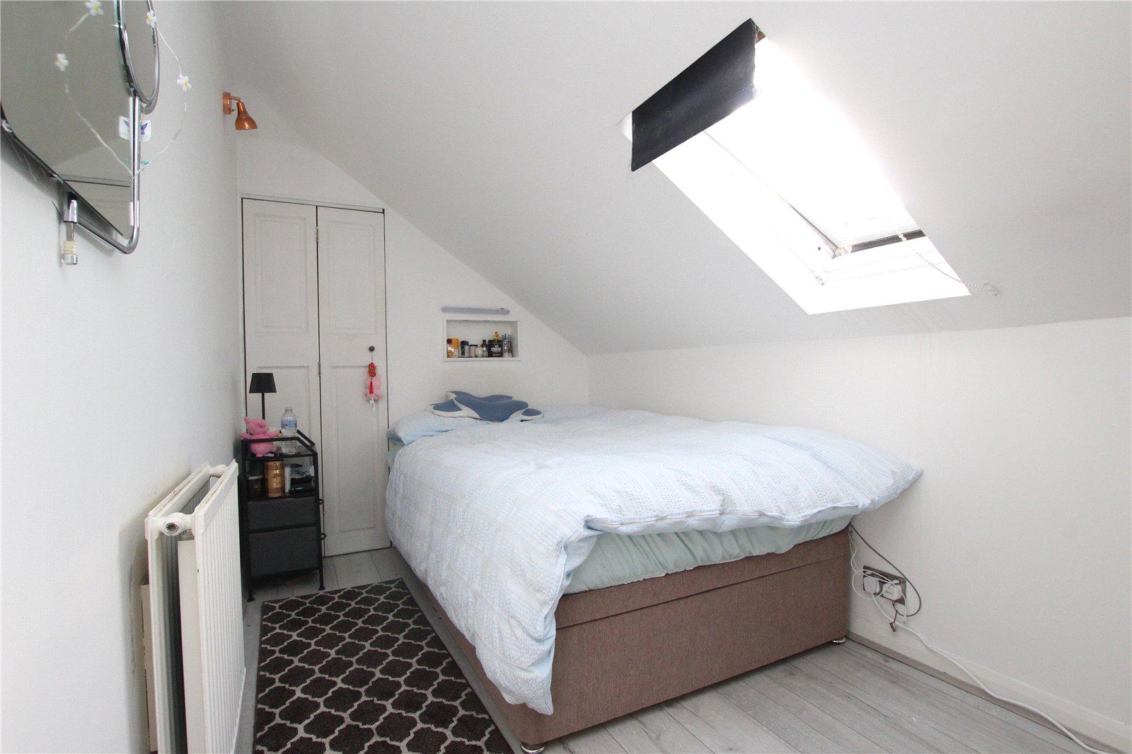 2 bedroom property for sale in London | Robinson Jackson