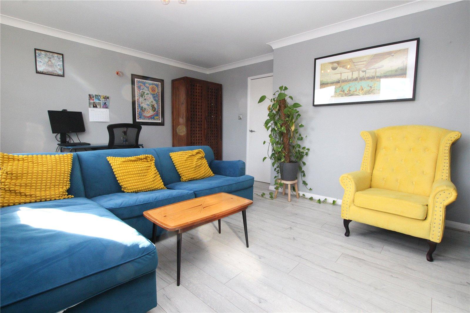 2 bedroom property for sale in London | Robinson Jackson