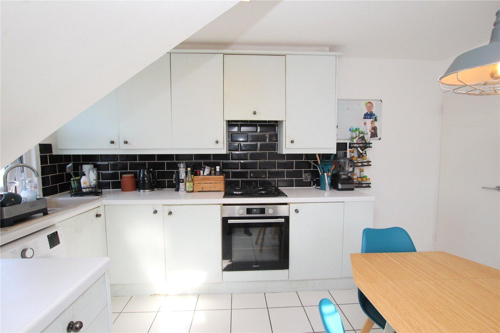 2 bedroom property for sale in London | Robinson Jackson