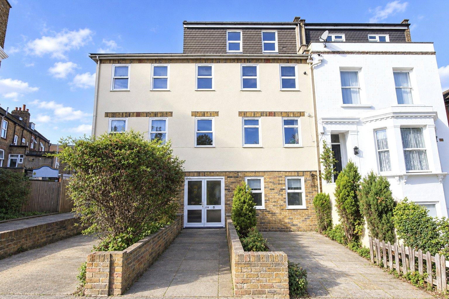 2 bedroom property for sale in London | Robinson Jackson