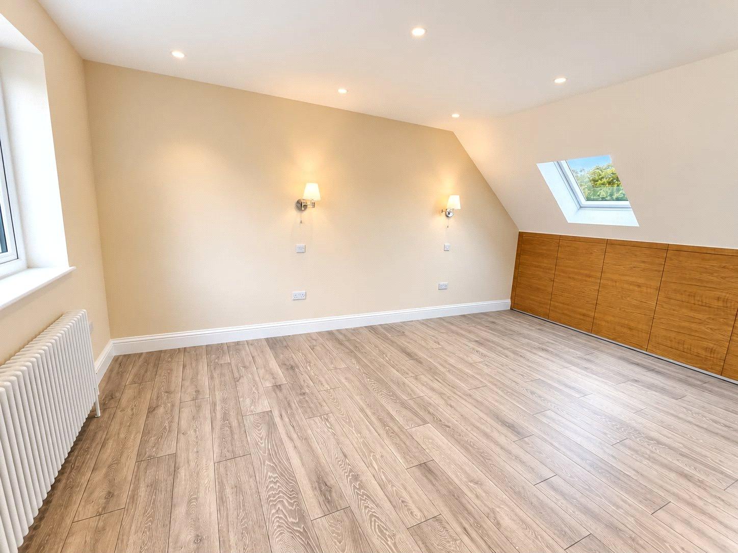 4 bedroom house for sale in London | Robinson Jackson