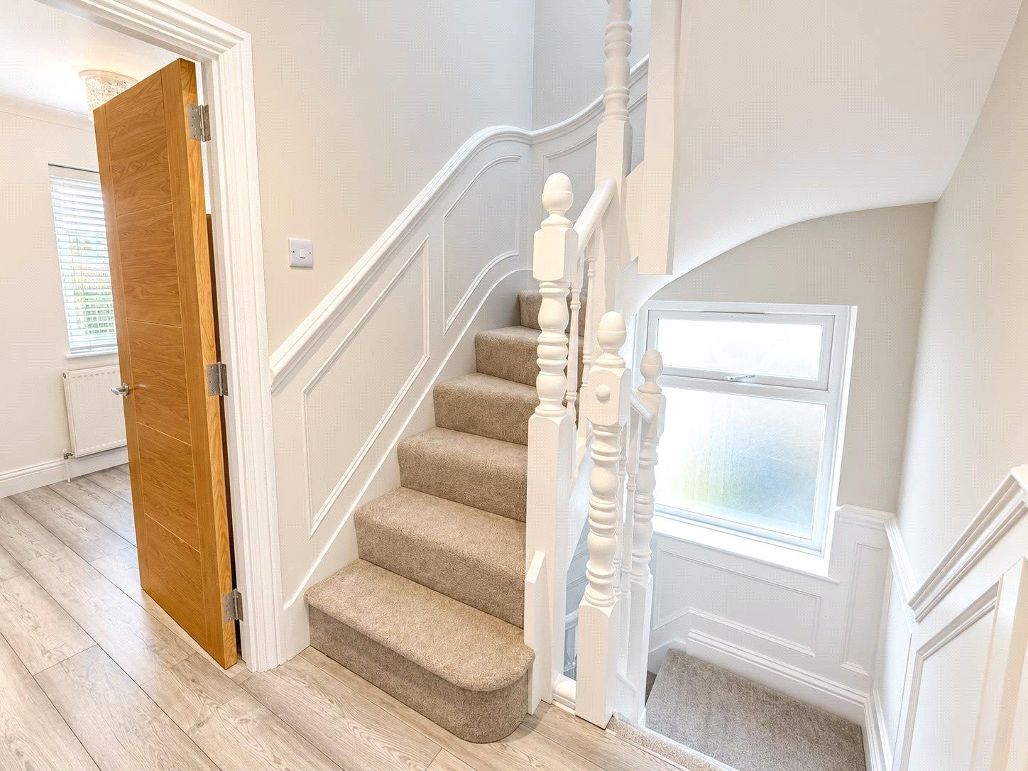 4 bedroom house for sale in London | Robinson Jackson