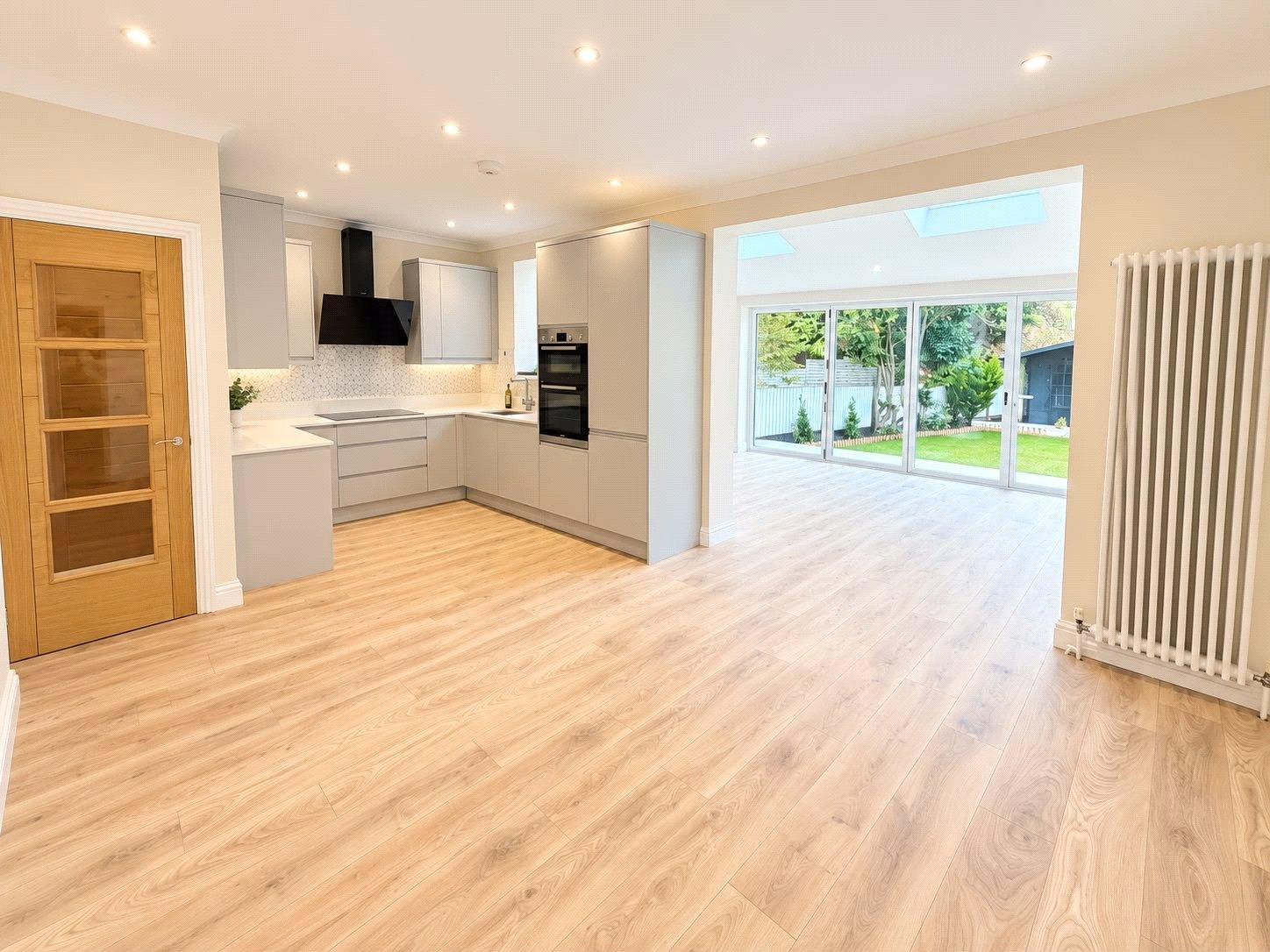 4 bedroom house for sale in London | Robinson Jackson