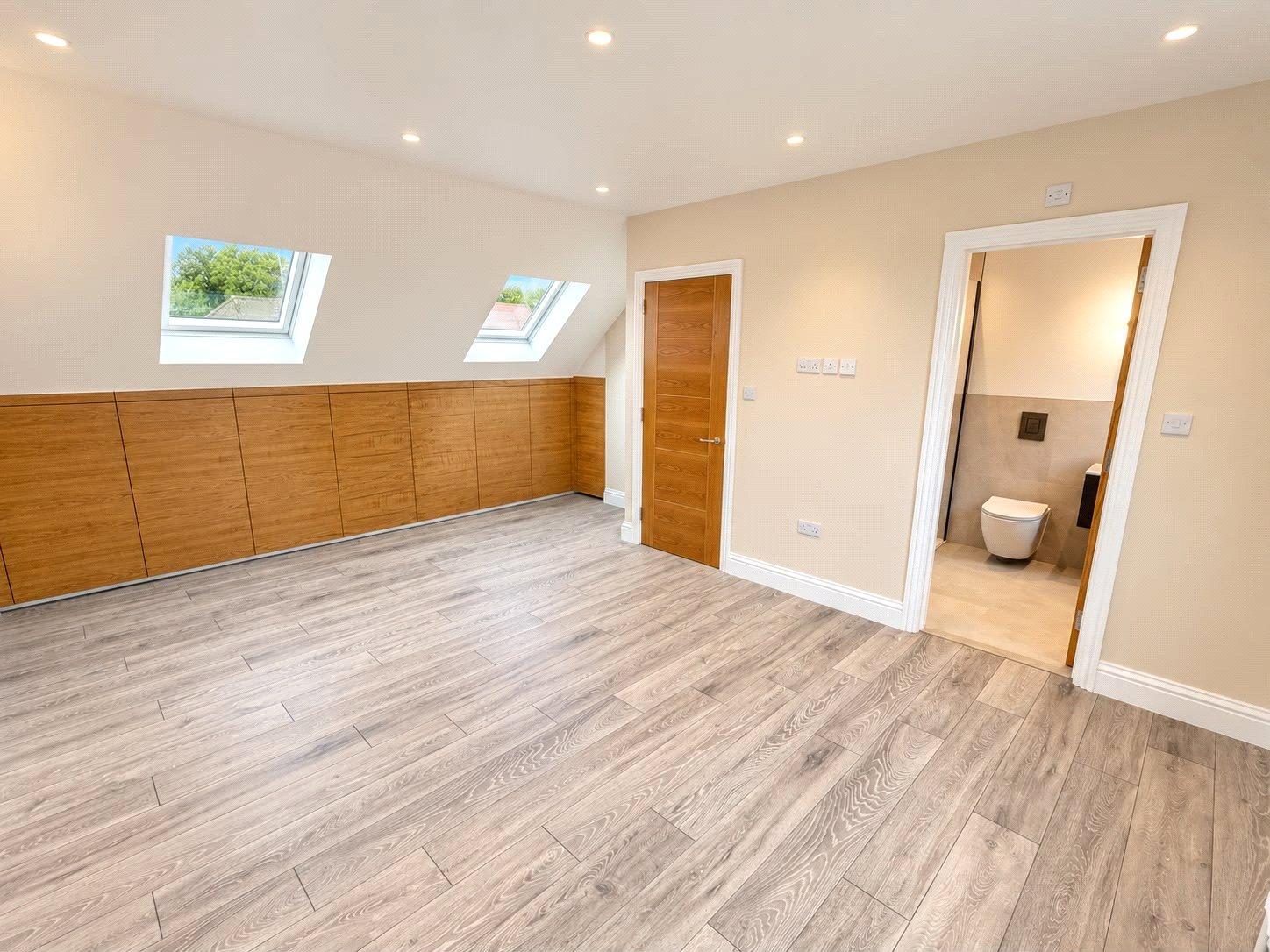 4 bedroom house for sale in London | Robinson Jackson