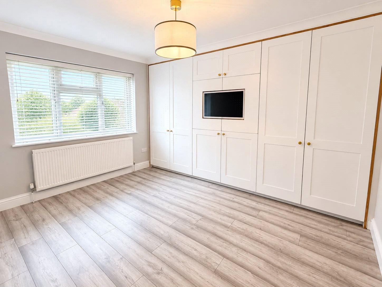 4 bedroom house for sale in London | Robinson Jackson