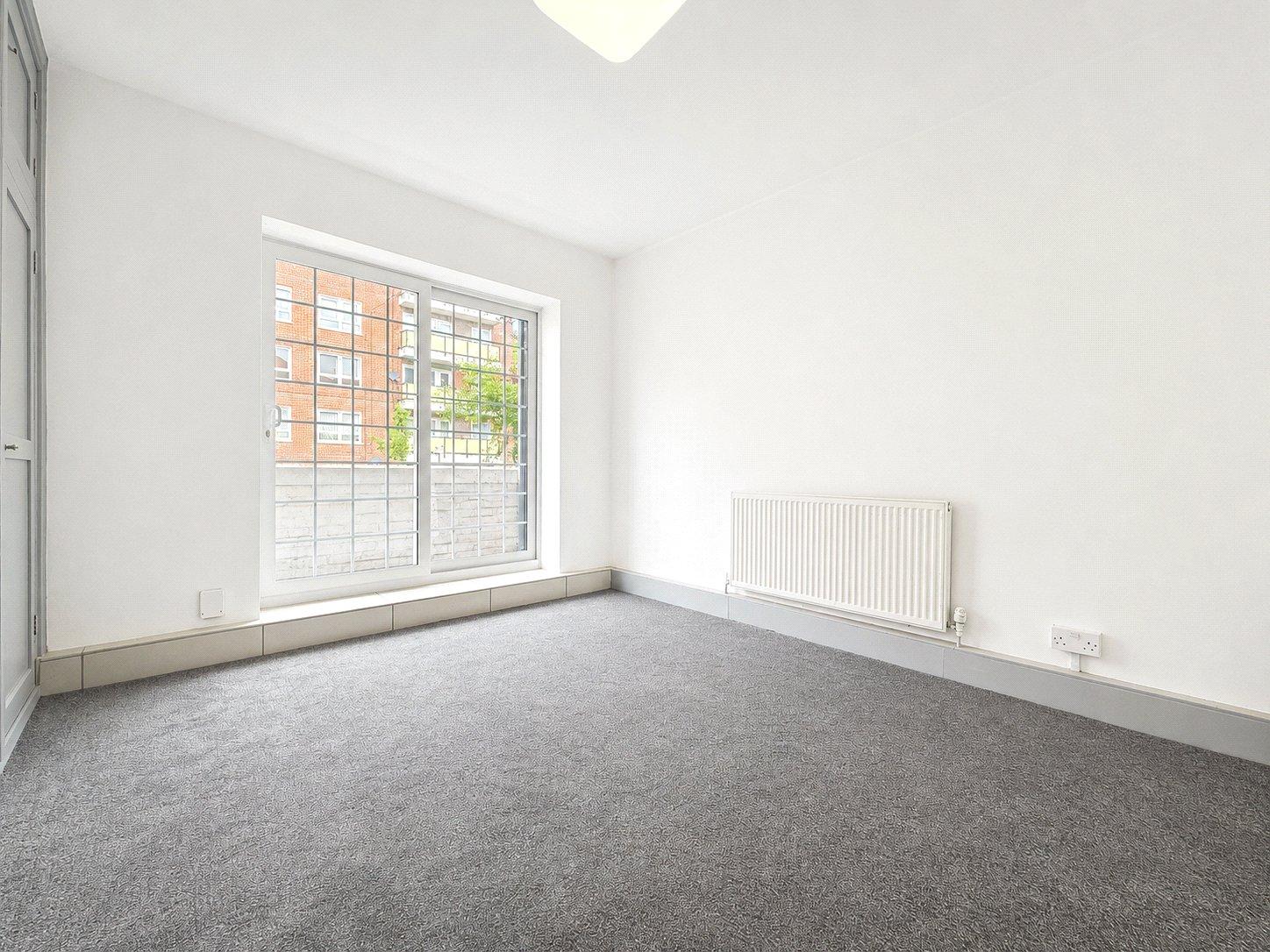 2 bedroom property for sale in Woolwich | Robinson Jackson