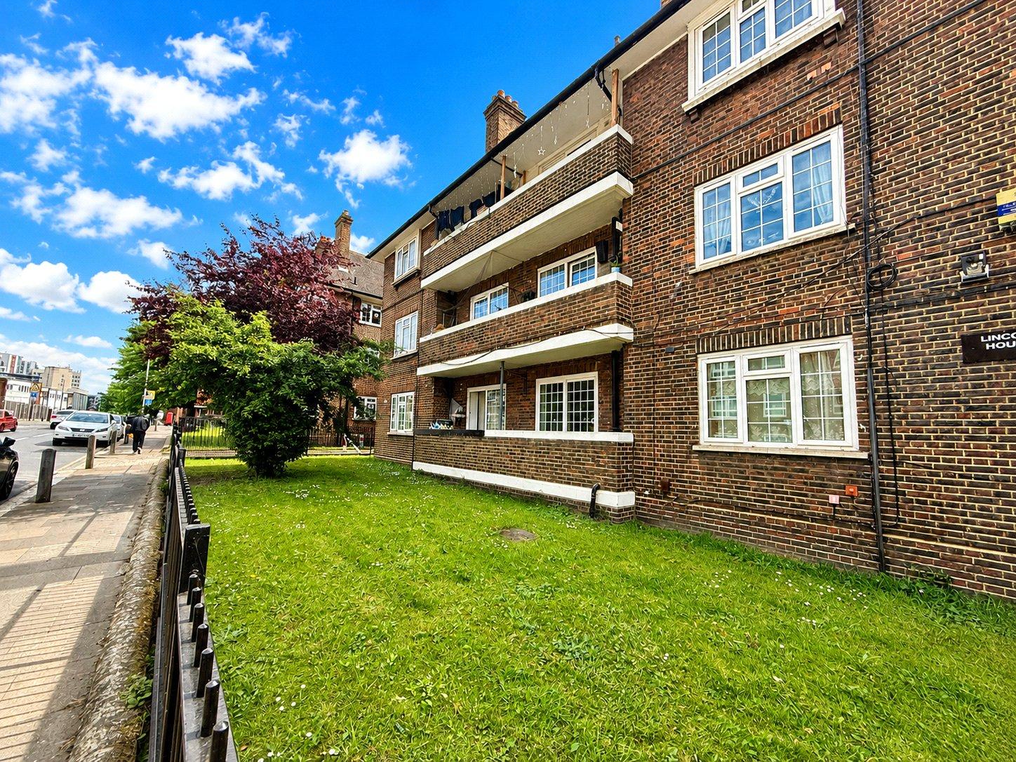 2 bedroom property for sale in Woolwich | Robinson Jackson