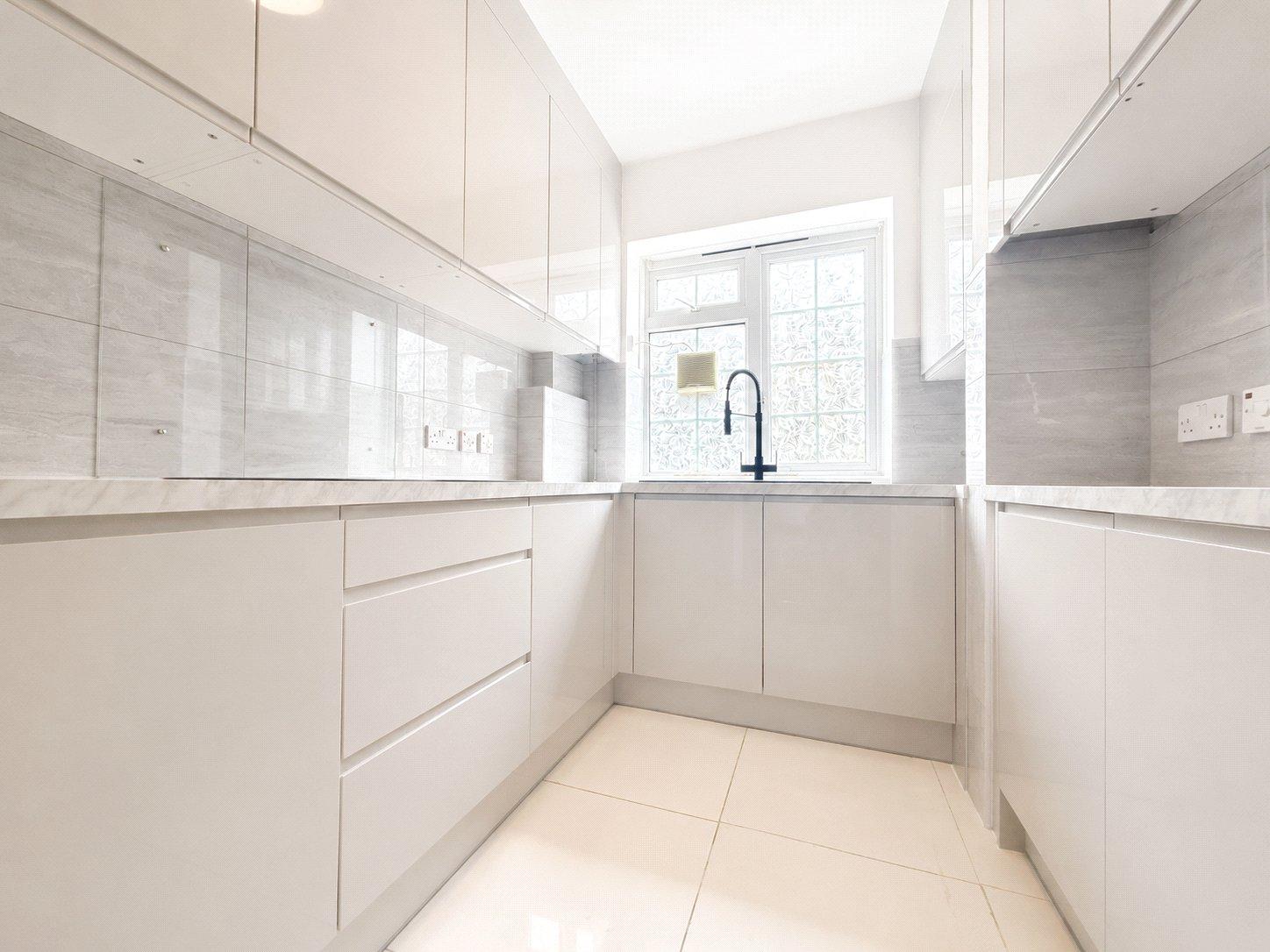 2 bedroom property for sale in Woolwich | Robinson Jackson