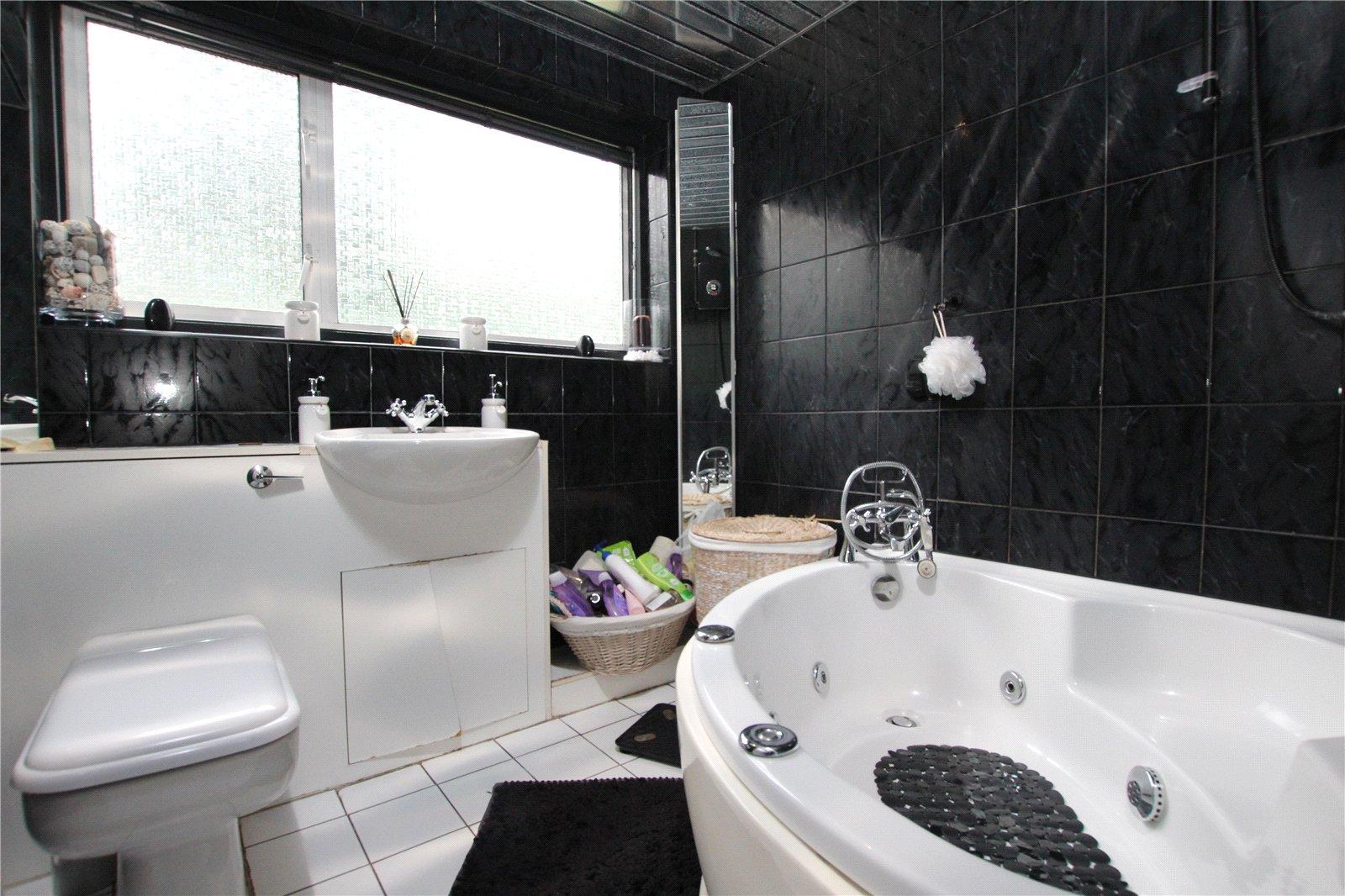 4 bedroom house for sale in Shooters Hill | Robinson Jackson