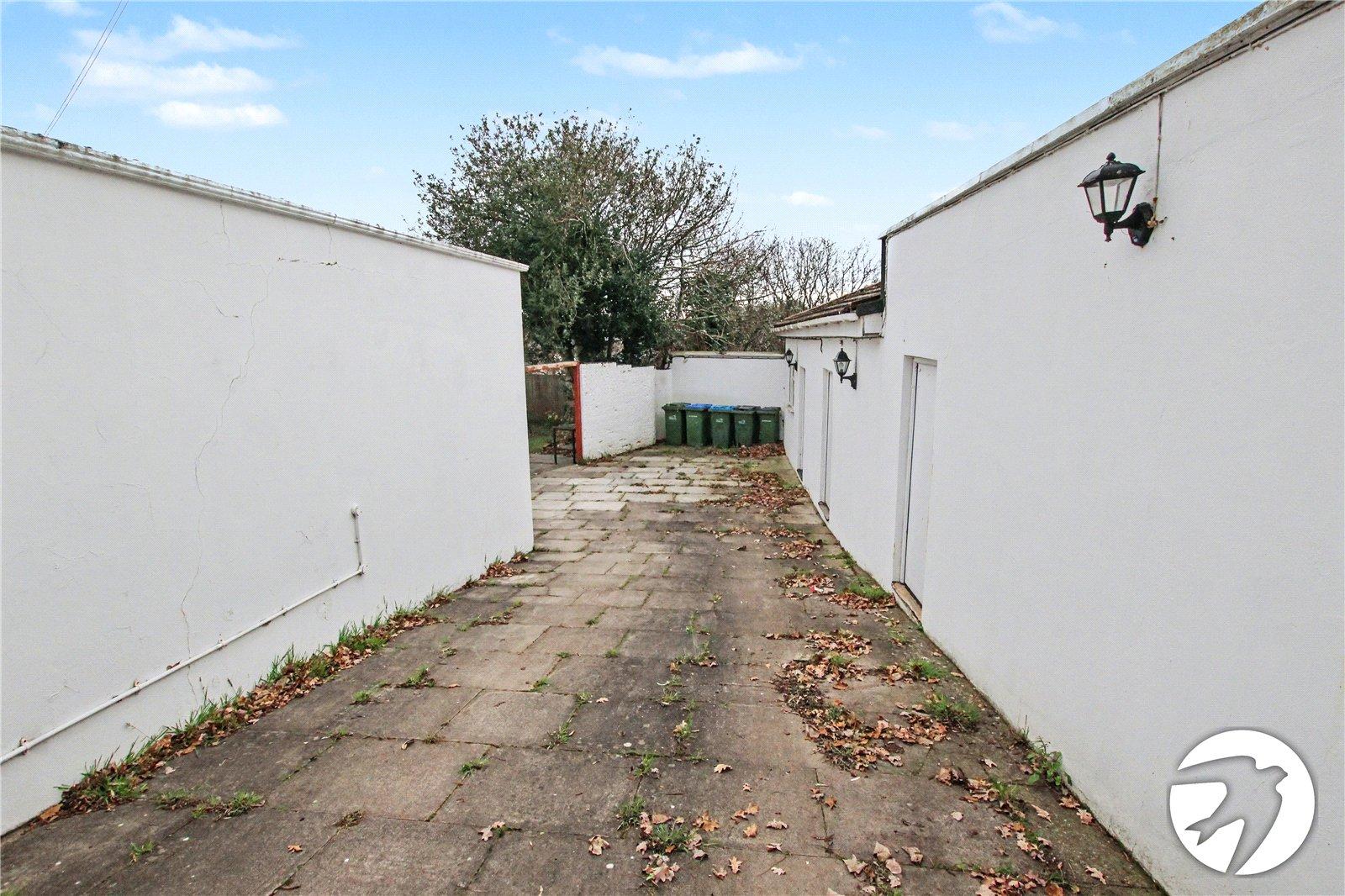5 bedroom house for sale in Plumstead Common | Robinson Jackson
