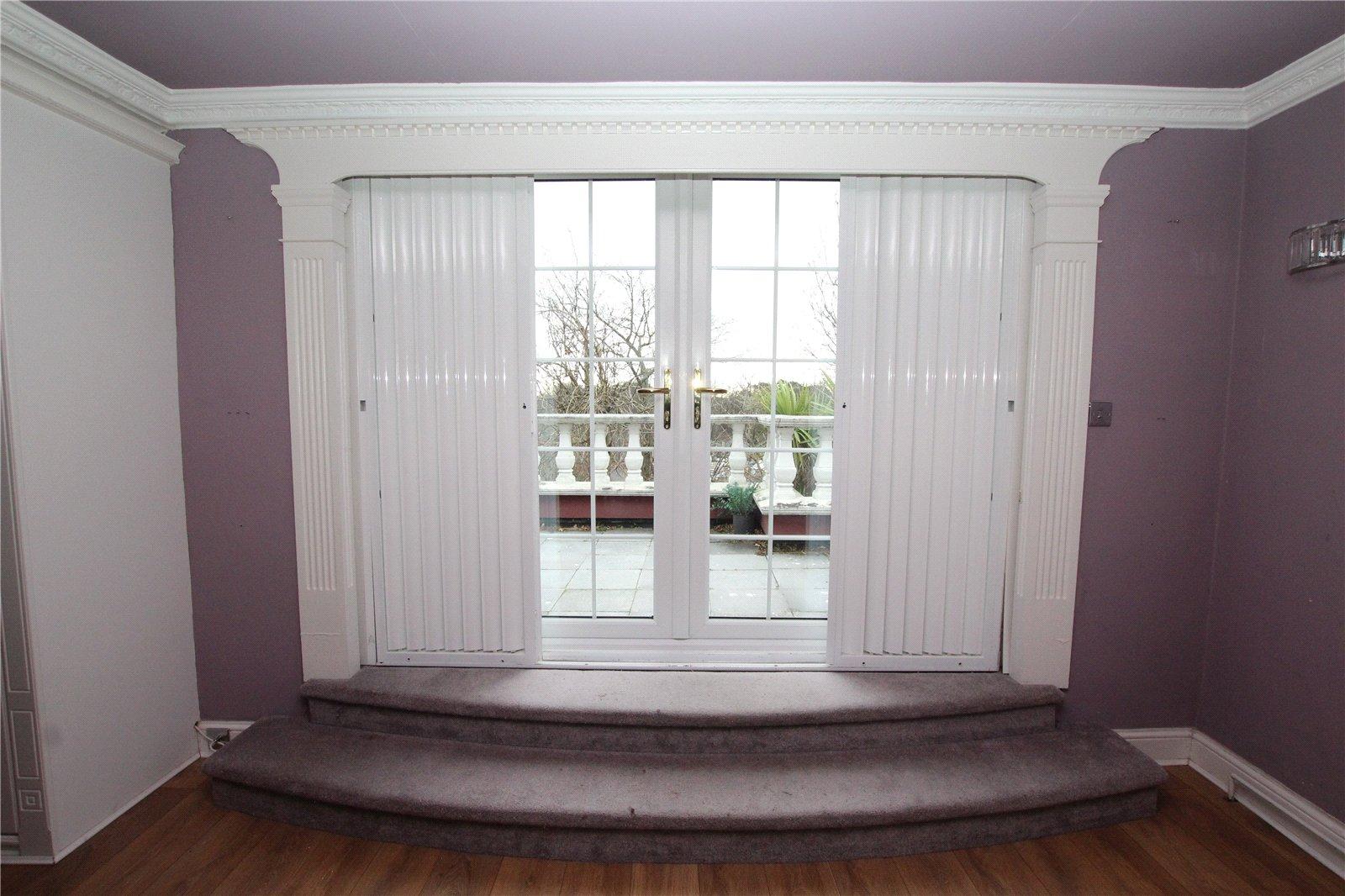 5 bedroom house for sale in Plumstead Common | Robinson Jackson