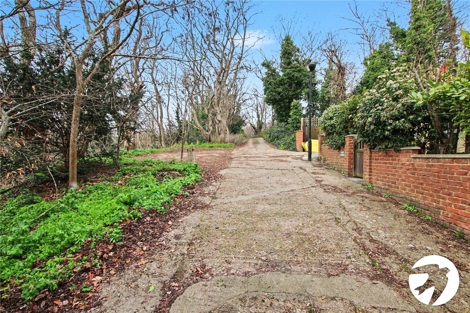 5 bedroom house for sale in Plumstead Common | Robinson Jackson