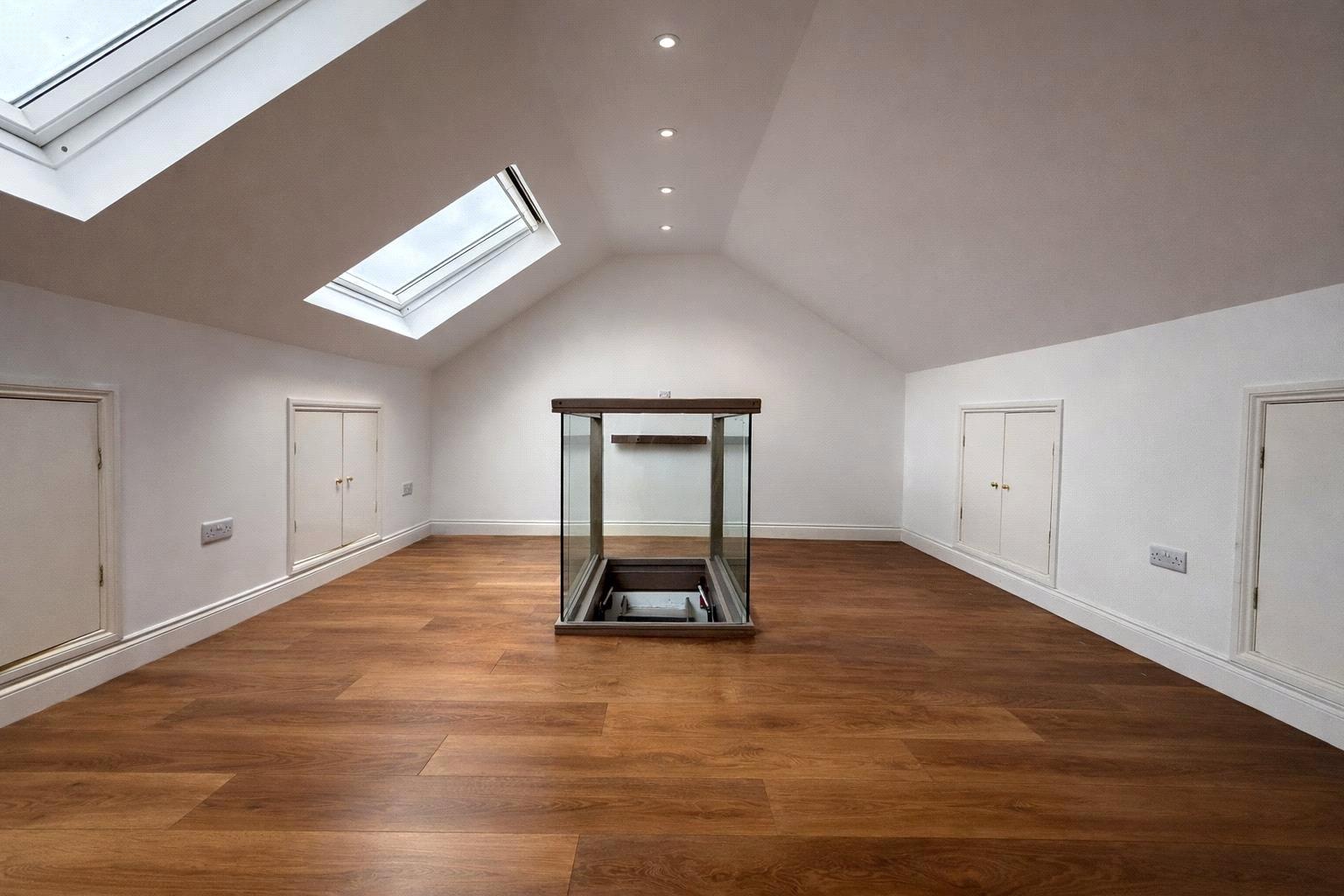 4 bedroom house for sale in Shooters Hill | Robinson Jackson