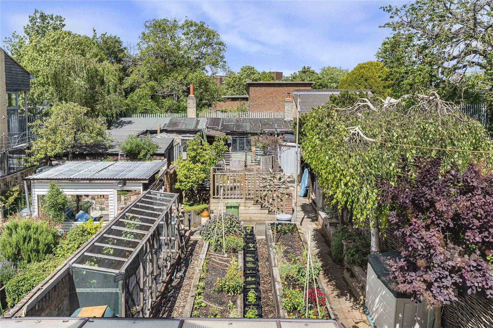 4 bedroom house for sale in Woolwich | Robinson Jackson