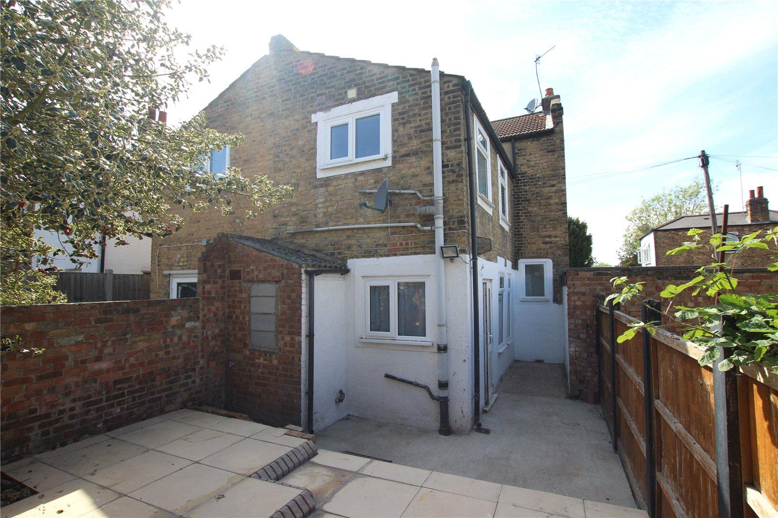 2 bedroom house for sale in Plumstead Common | Robinson Jackson