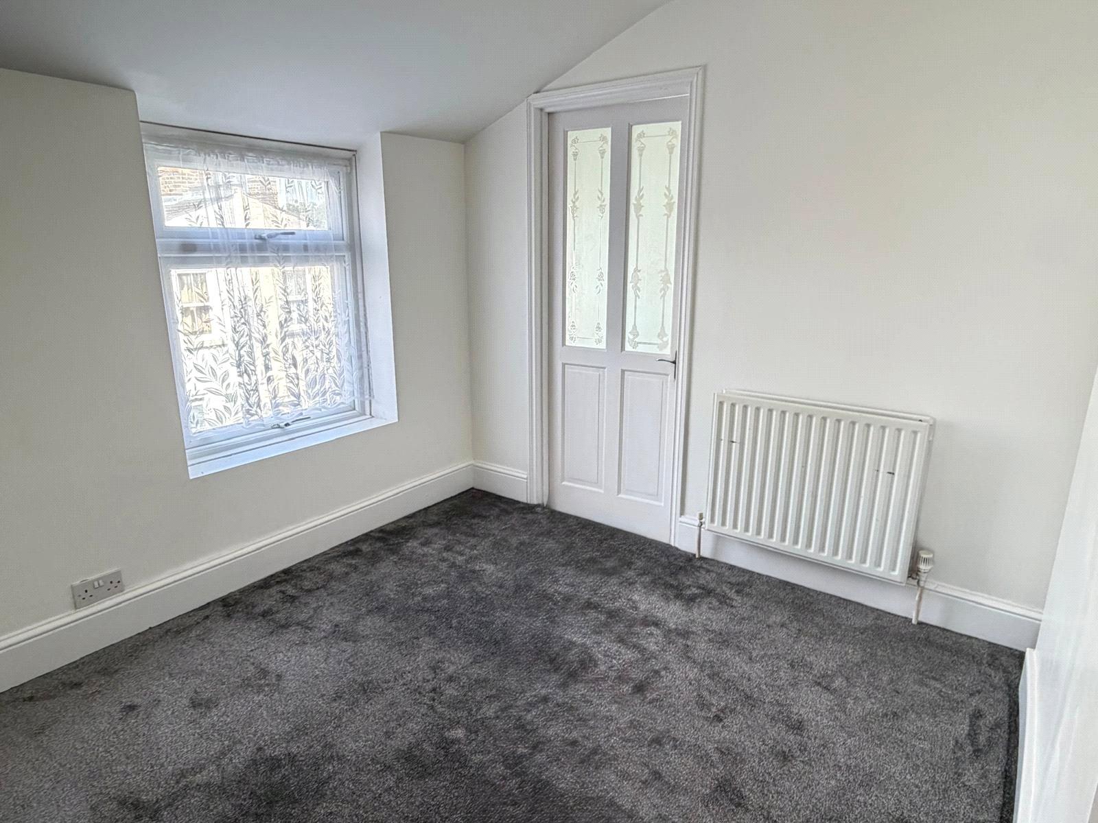 2 bedroom house for sale in Plumstead Common | Robinson Jackson