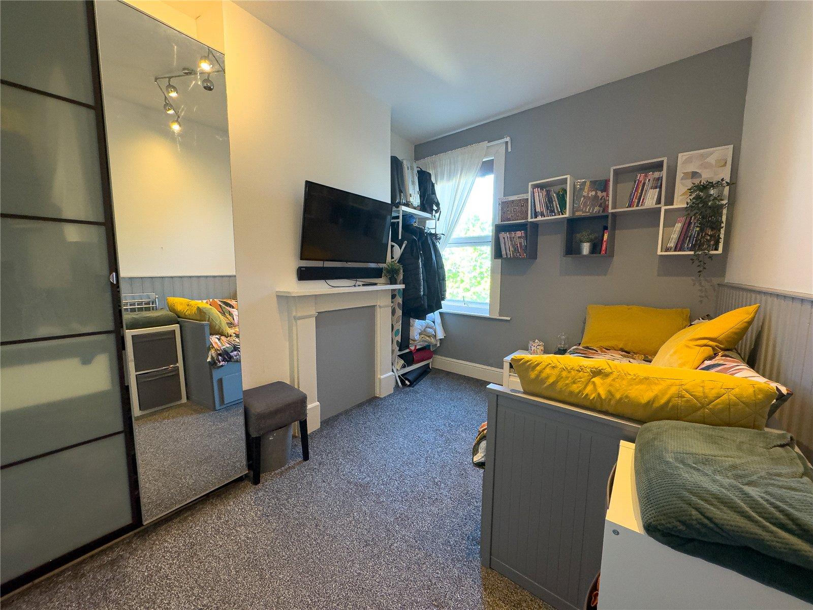 4 bedroom house for sale in Plumstead Common | Robinson Jackson