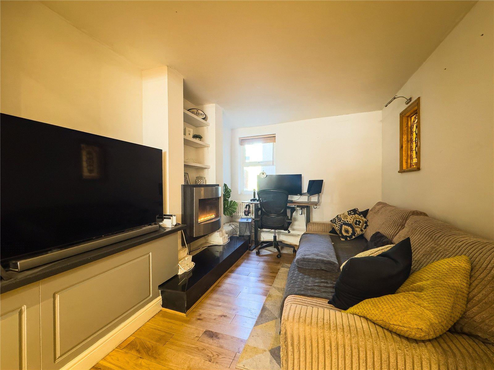 4 bedroom house for sale in Plumstead Common | Robinson Jackson