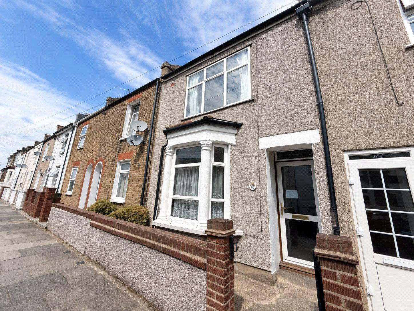 2 bedroom house for sale in Plumstead | Robinson Jackson