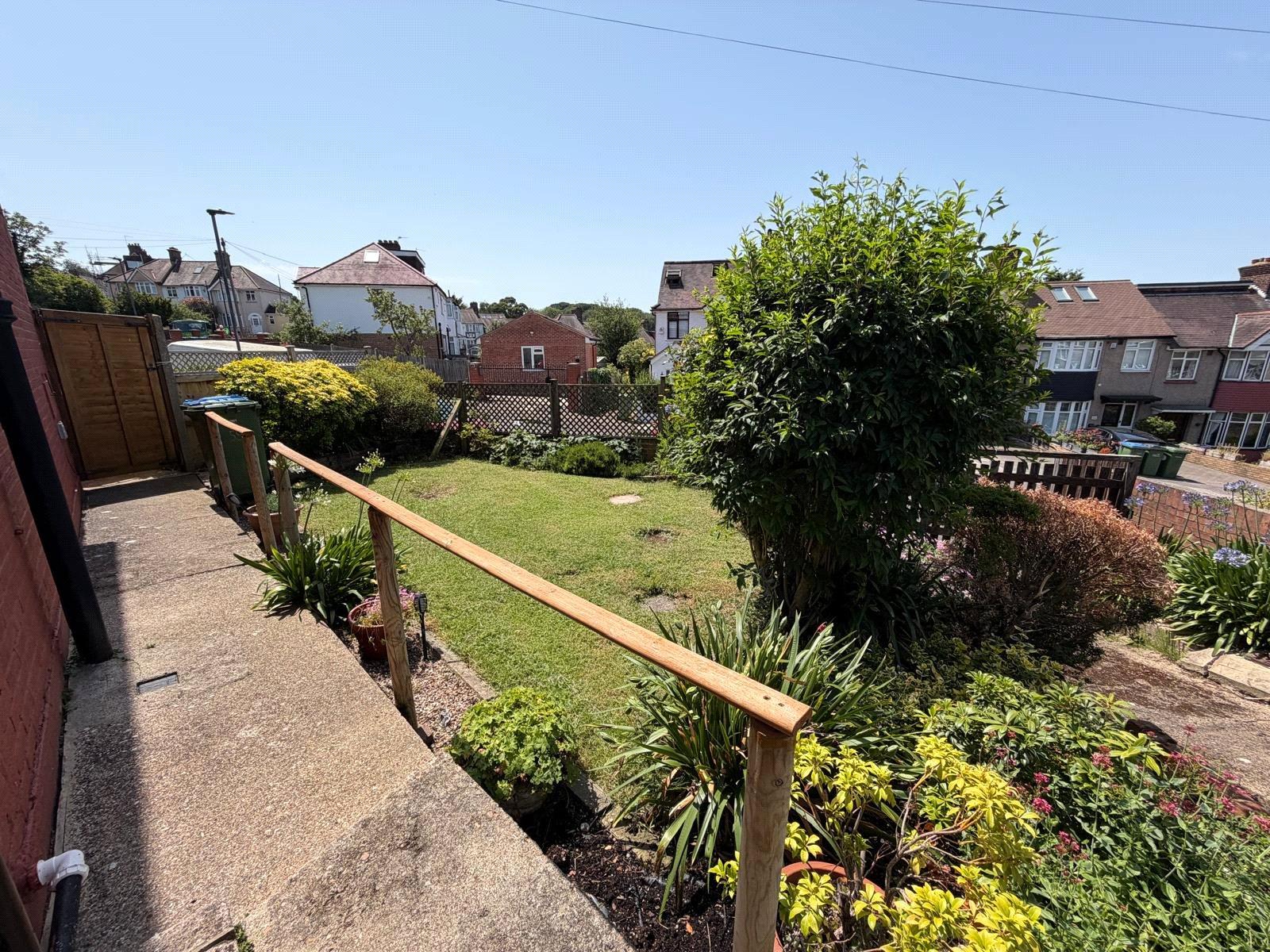 3 bedroom house for sale in Shooters Hill | Robinson Jackson