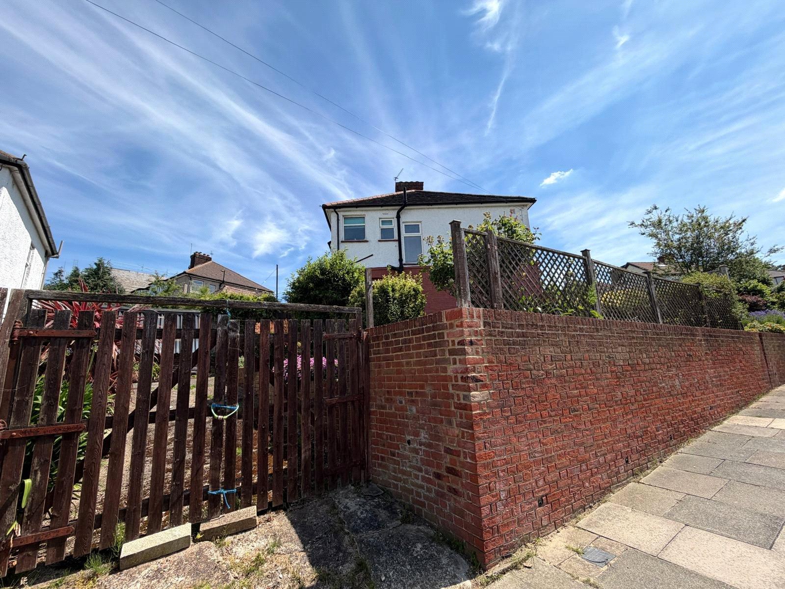 3 bedroom house for sale in Shooters Hill | Robinson Jackson