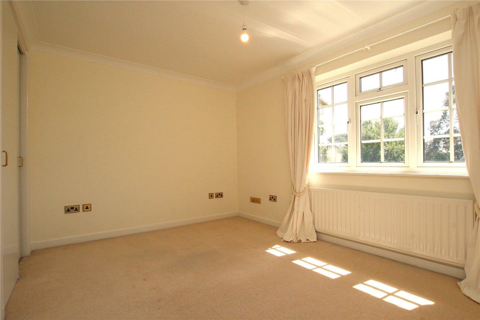 3 bedroom house for sale in Shooters Hill | Robinson Jackson