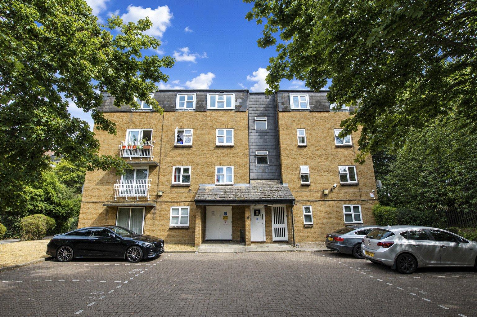 2 bedroom property for sale in Thamesmead | Robinson Jackson